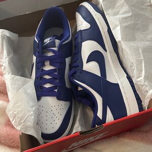 Nike Men's Royal Blue and White Sneakers